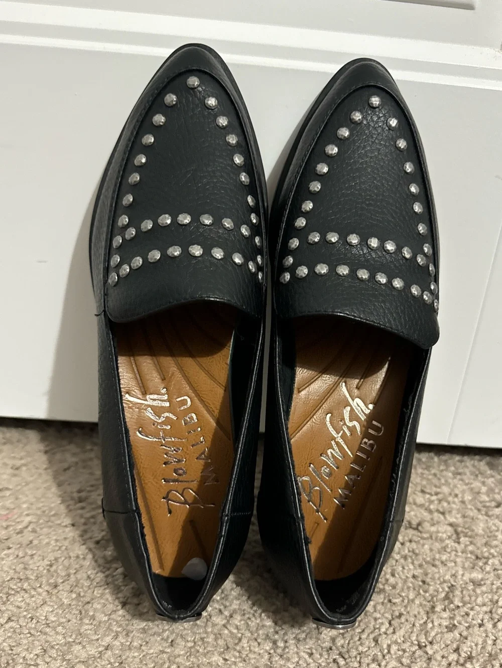 Cool Blowfish Malibu size 6.5 black faux leather silver studded slip on loafers